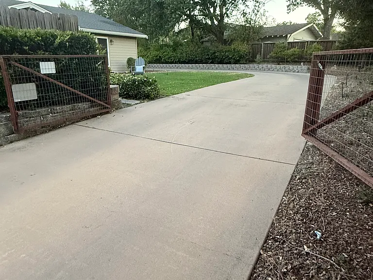 3119 Teigland Rd — Photo 2
