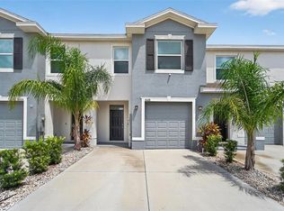 5068 Captain Davis Dr, Wimauma, FL 33598