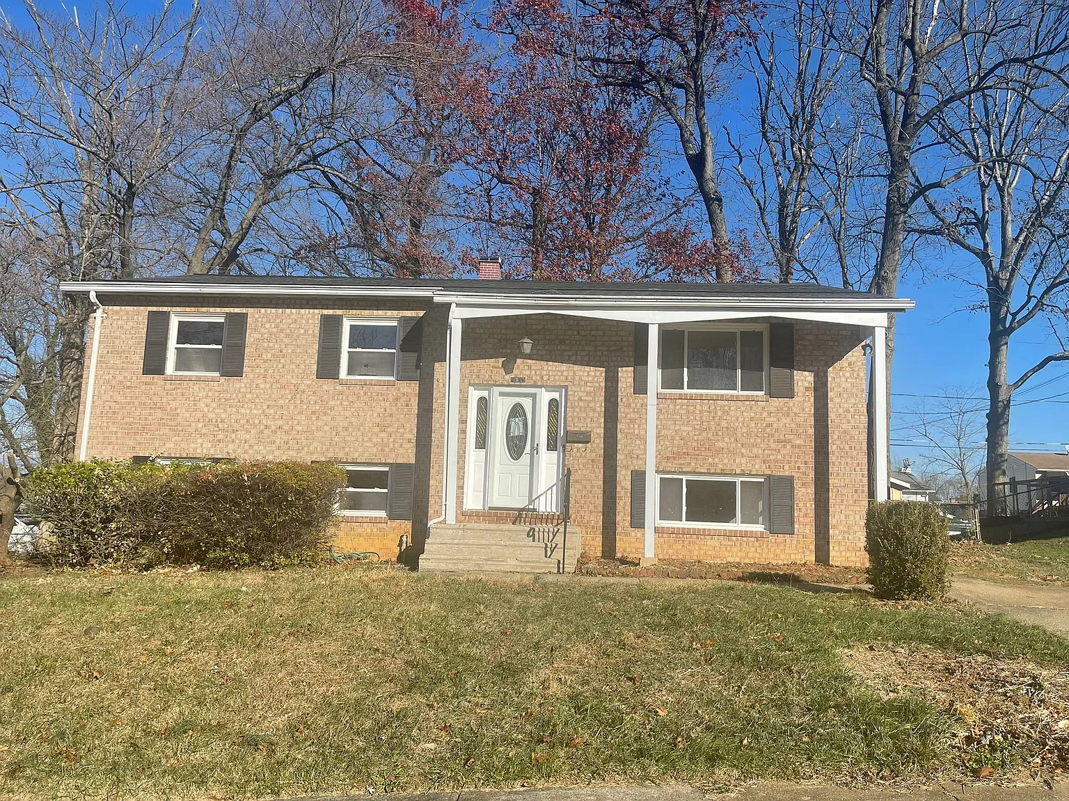 4 bed, 1092 sqft, $3,200 — Photo 1