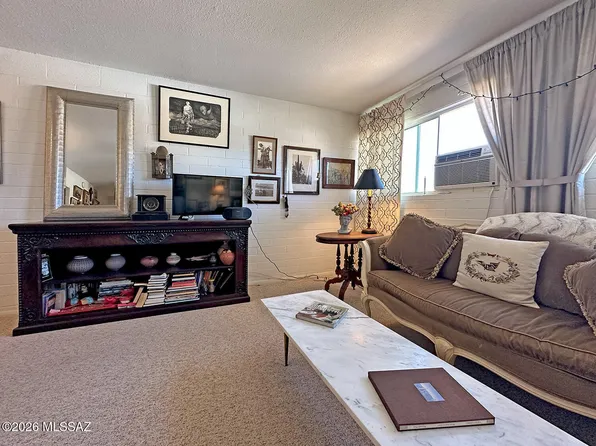 1745 S Jones Blvd #K-201, Tucson, AZ 85713
