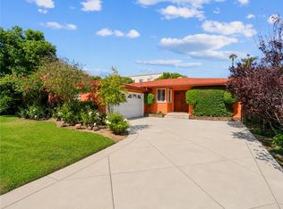 7044 Mammoth Ave, Van Nuys, CA 91405