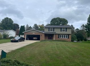 5355 Squires Manor Rd, Jackson, MI 49201