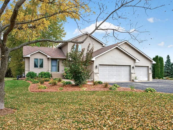 13640 Nester Ct, Lindstrom, MN 55045