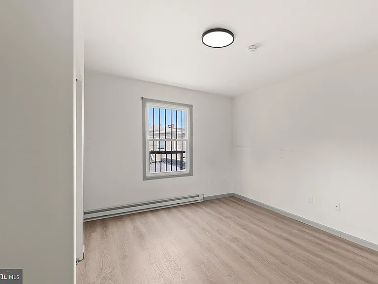 531 Walton St #3 — Photo 4