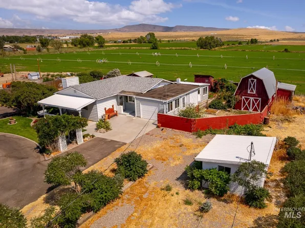 1074 S 18 E, Mountain Home, ID 83647