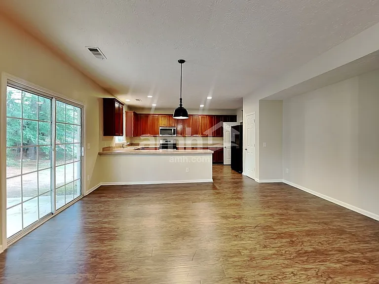 402 Leaflet Ives Trl — Photo 6