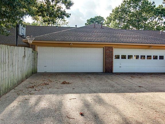 2nd image of 14 Fernwood Dr #S