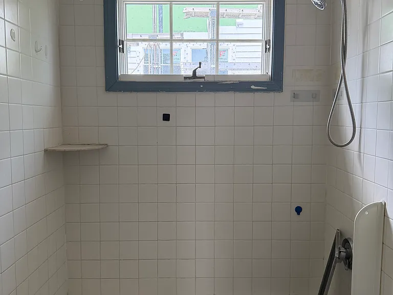 31 Waterbury Ave #B — Photo 4