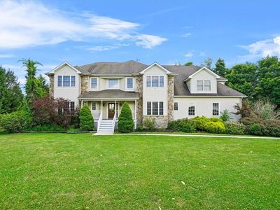8 Bristol Drive, Middletown, NY, 10941