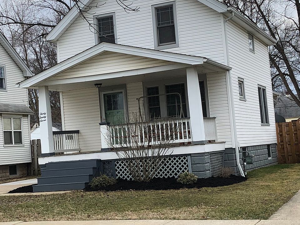 1st image of 3027 Russell Ave