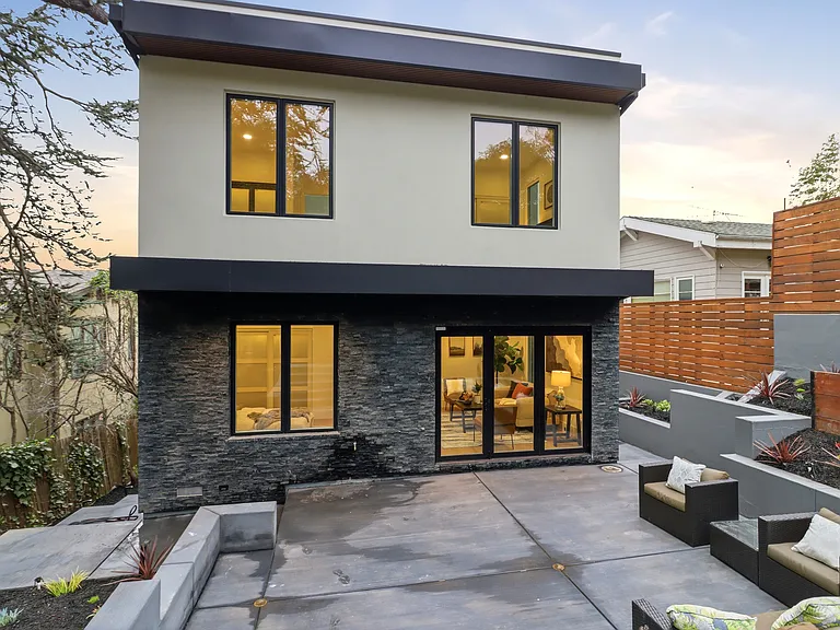21 Cambridge Way — Photo 41