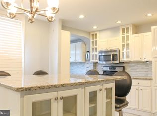 7008 Reedland St, Philadelphia, PA 19142