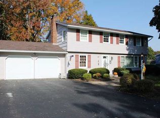 47 Red Maple Dr, Fairport, NY 14450