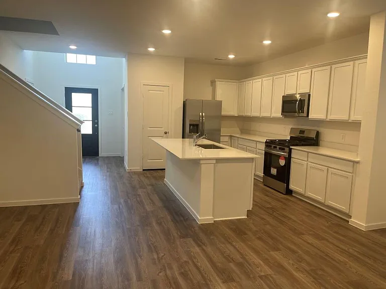 22466 Birchfield Grove Ln — Photo 7