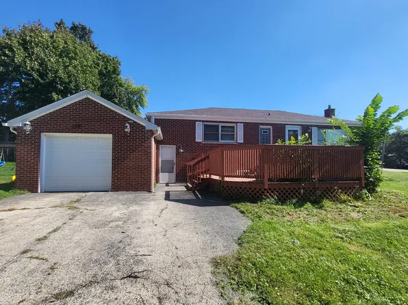 1102 Van Buren St, Wauconda, IL 60084