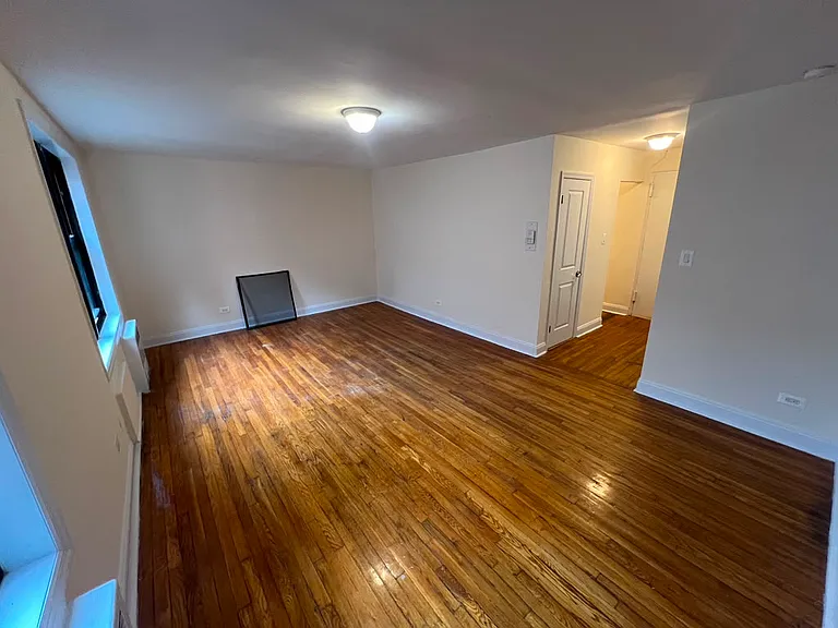 14454 Roosevelt Ave #3C — Photo 4