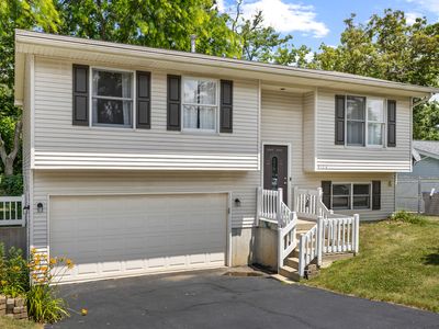 9104 Oriole Trl, Wonder Lake, IL, 60097