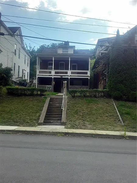 169 Brookside Ave photo 1