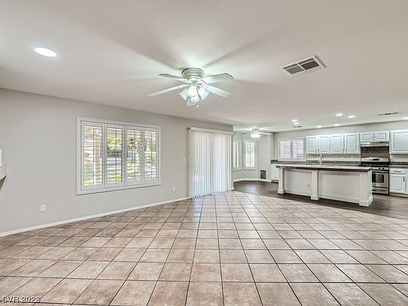 5th image of 3805 Cool Meadows Dr