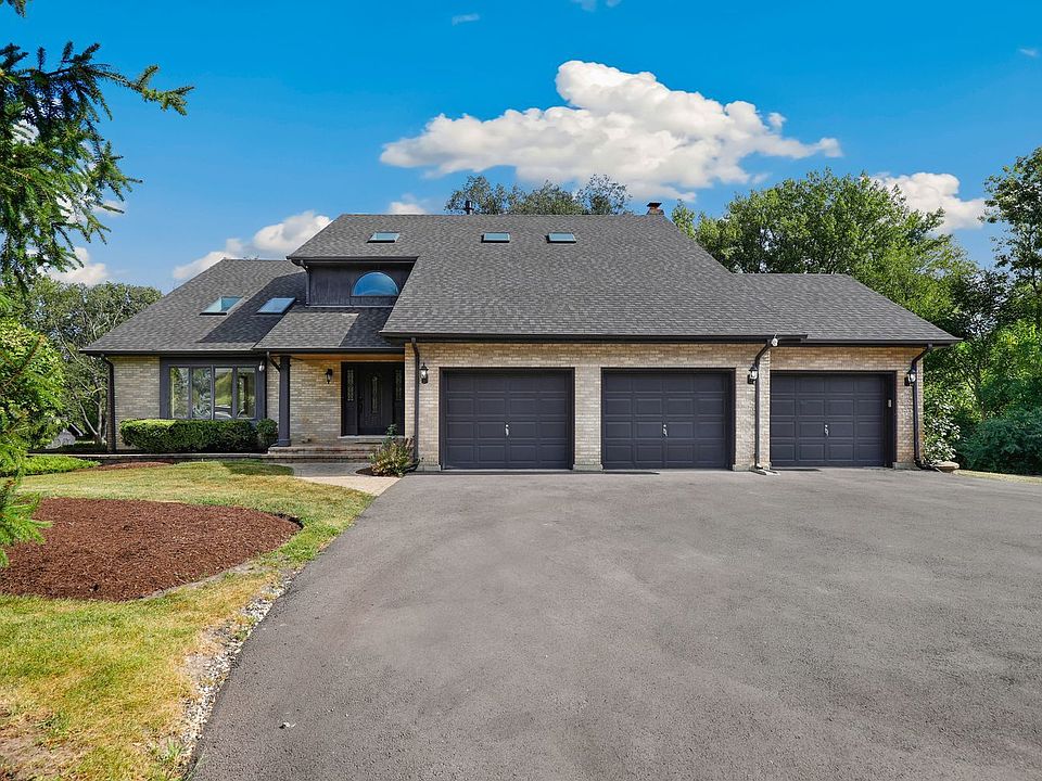 1st image of 15028 Creek View Dr