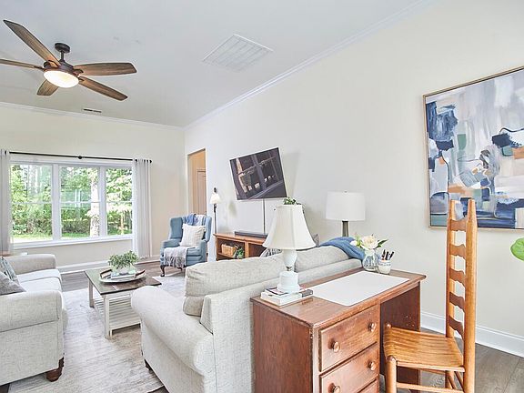 4th image of 5187 Cardinal Cir