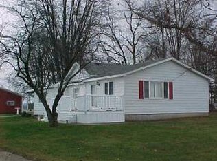 7689 State Route 10, Argos, IN 46501