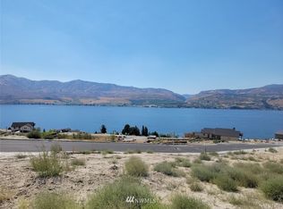261 Apple Ave, Chelan, WA 98816