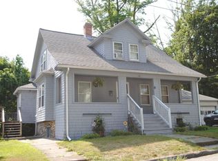 8 Eureka Ter, Worcester, MA 01603