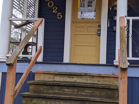 This (Unit A) is only unit to use front entrance