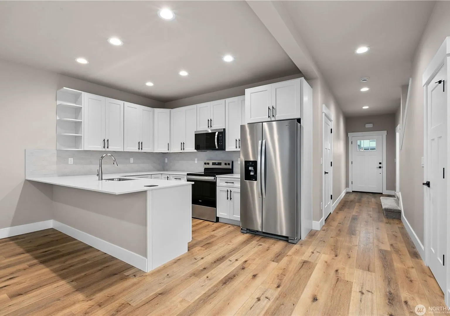 2201 DeJong Drive — Photo 3