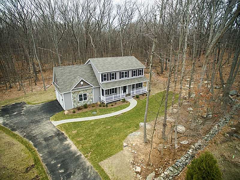 1st image of 14 A Lladnar Dr