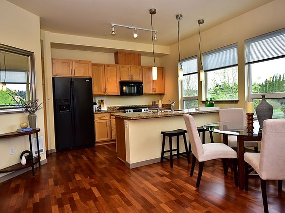 2nd image of 375 Kirkland Ave APT 202