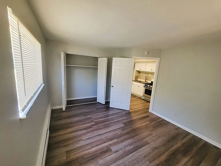 2404 Banning Road — Photo 7