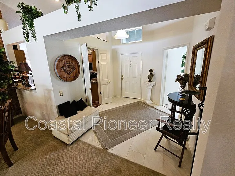4521 Gulfwinds Dr — Photo 4