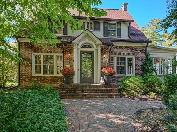 726 Seneca Pl, Madison, WI 53711