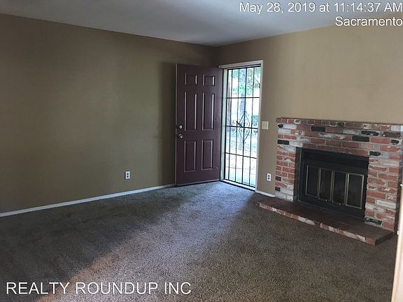 3rd image of 9119 Newhall Dr APT 24