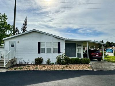 1104 Rue De Calais, Tavares, FL, 32778
