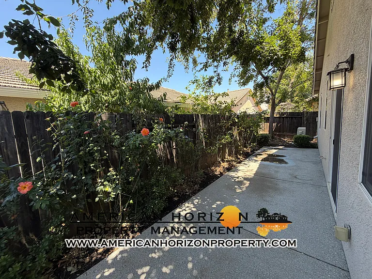 1650 Grey Bunny Dr — Photo 18