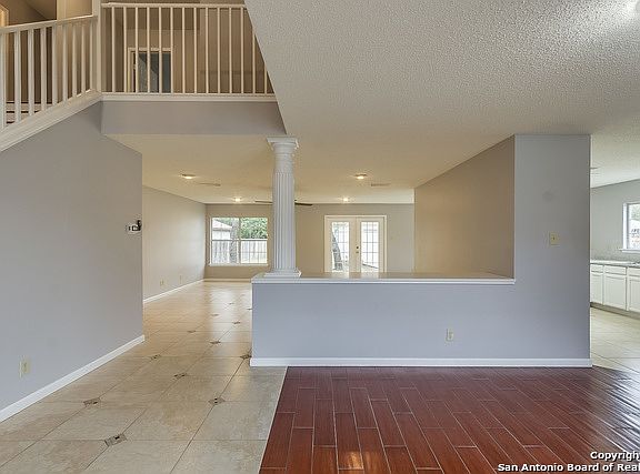 3rd image of 2307 Gold Holly Pl