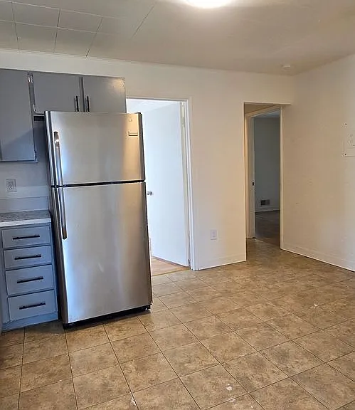 321 S 3rd St — Photo 5