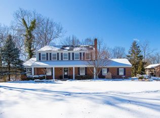 2607 Montchateau Dr, Cincinnati, OH 45244