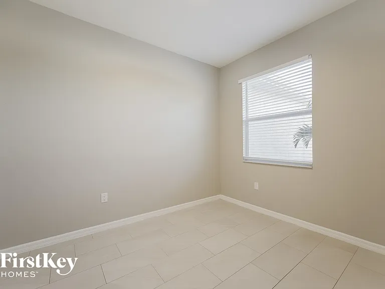 4013 16th St W — Photo 12