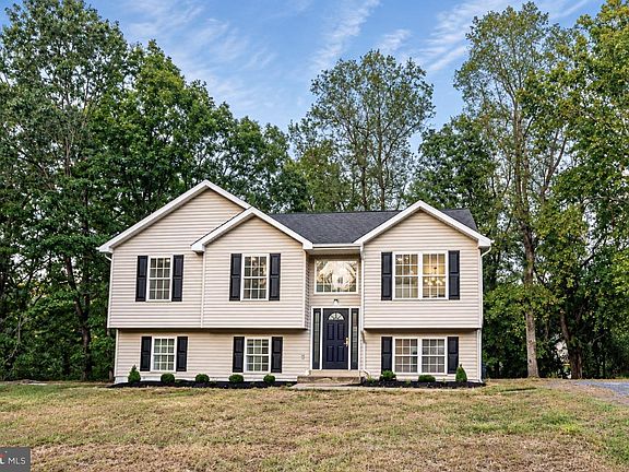 4th image of 5 Raspberry Ln