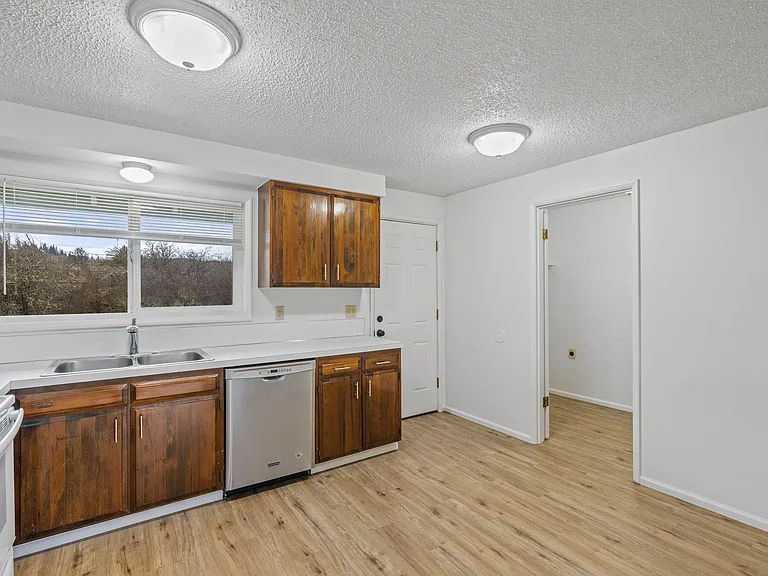 1200 W Huntley St #1203 — Photo 6