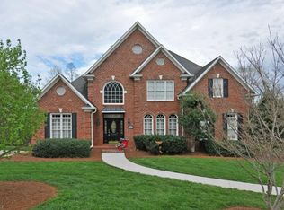 130 Ashbourne Lake Ct, Clemmons, NC 27012