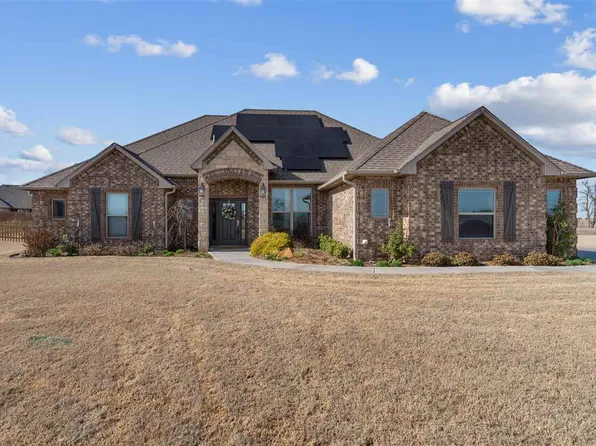 415 Jaycee Dr, Elgin, OK 73538