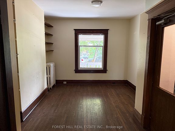 2nd image of 27 Dixon Ave