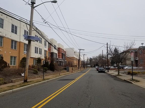 5th image of 758 10th St