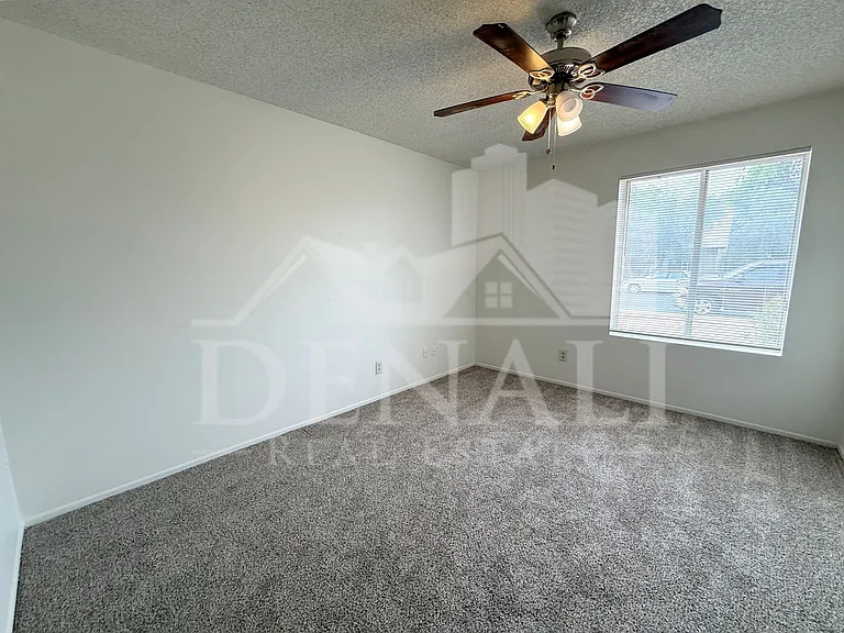 1016 W Nido Ave — Photo 19