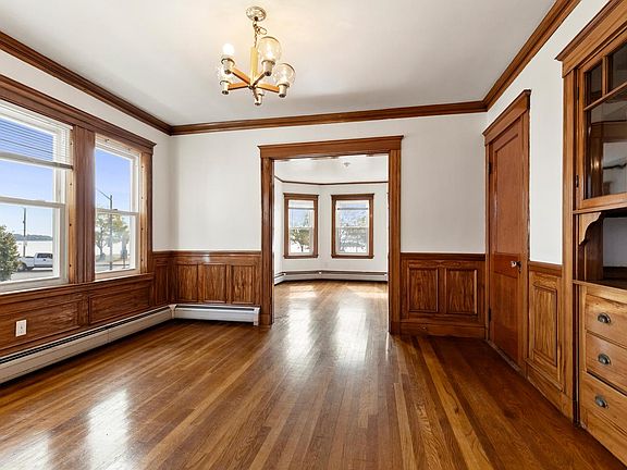 2nd image of 1762 Columbia Rd #1